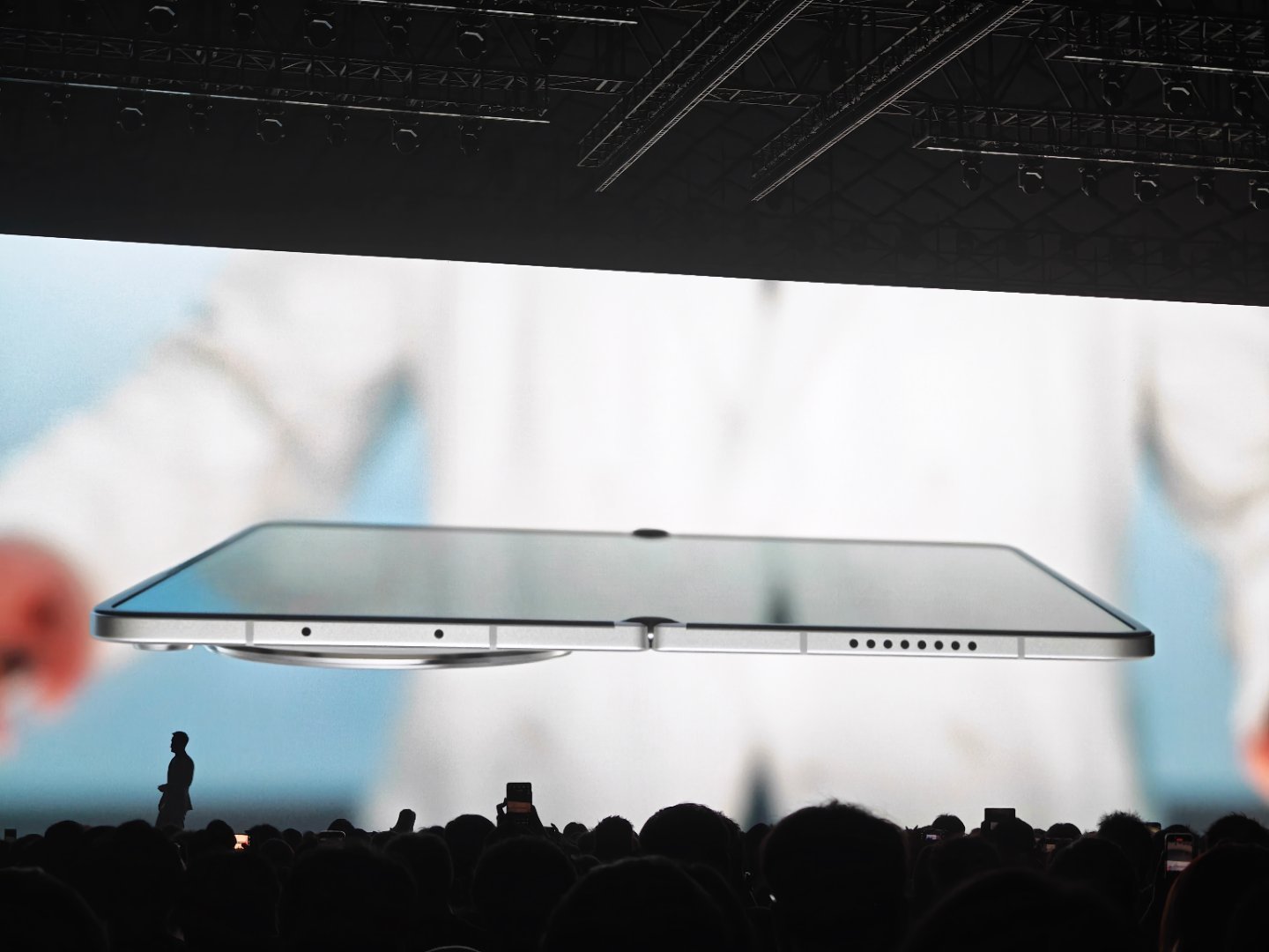 来OPPO滨海湾园区看看无折痕的 OPPO Find N6 折叠旗舰 东莞·滨海