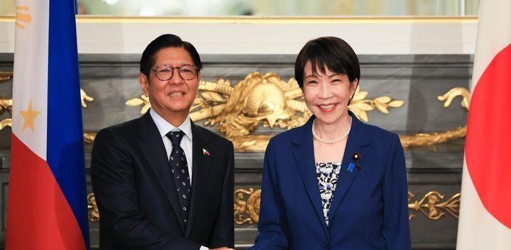 东亚这盘棋，最近因为日本和菲律宾的一步臭招而陡生变数。两人本想抢先布局占个便宜，