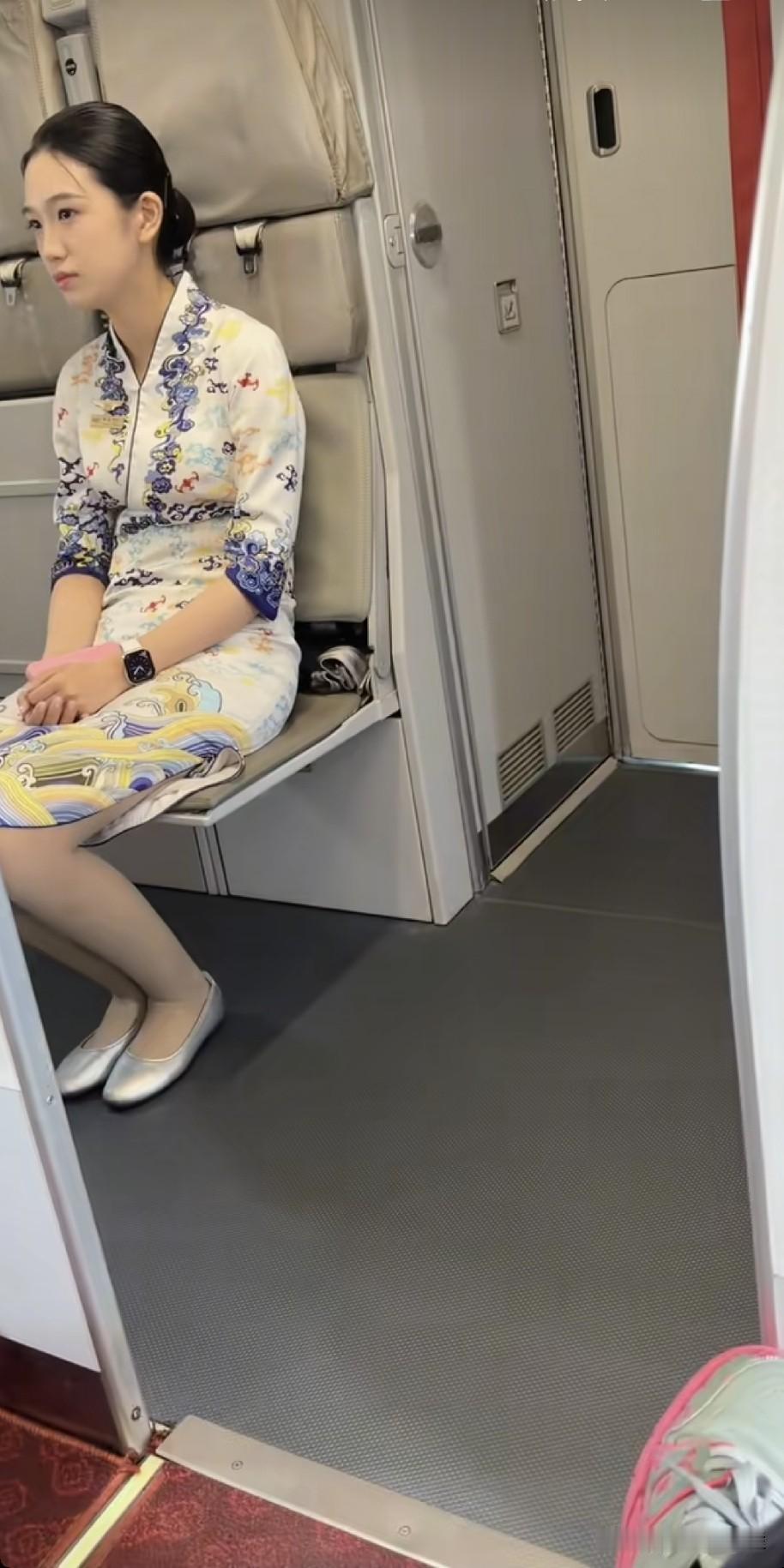 坐飞机的最佳位置
