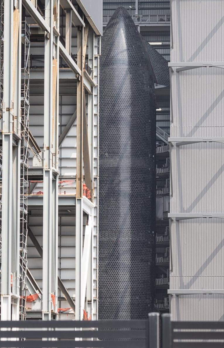 SpaceX与谷歌洽谈合作，将数据中心送入太空5月13日，华尔街日报报道称，谷歌