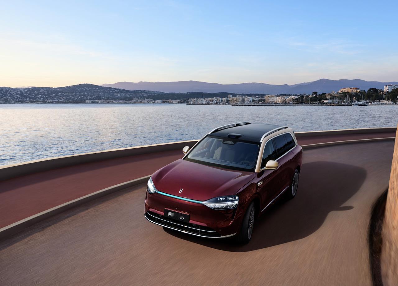 问界M9上市两周年，交付超26万台，连续20个月坐稳五十万级销冠，作为均价4、5