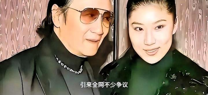 CoCo在直播间说出“谢霆锋当年结婚是因为王菲嫁人”的时候，旁边助播愣了一秒。