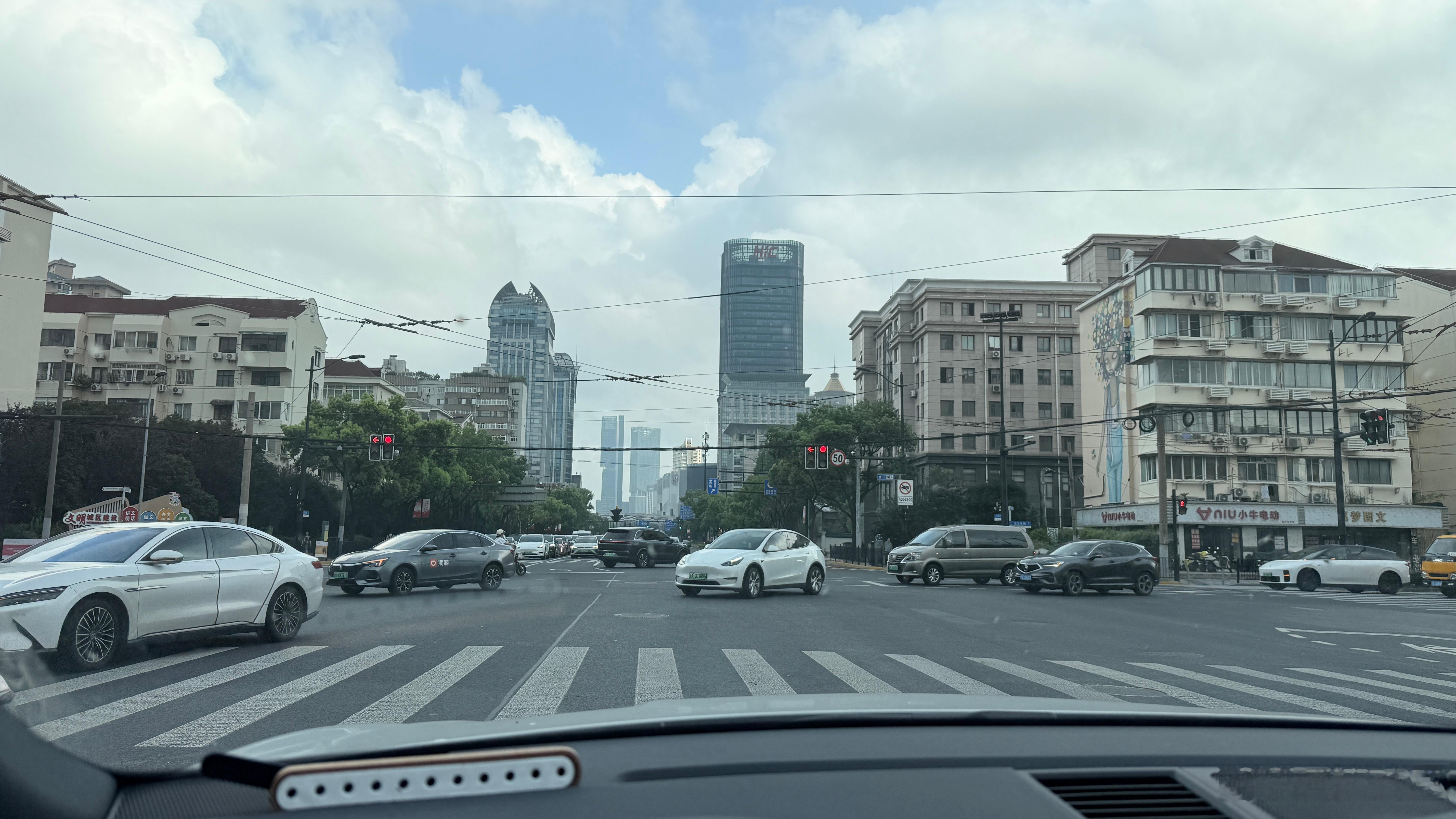 今天我妈妈术后复诊，一大早又来医院了妈妈的抗癌日记 上海·杨浦区五角广场