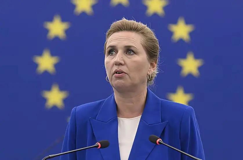 丹麦为什么要继续购买美国武器，准备抵抗美军对格陵兰的侵略？因为如果购买中俄的武器