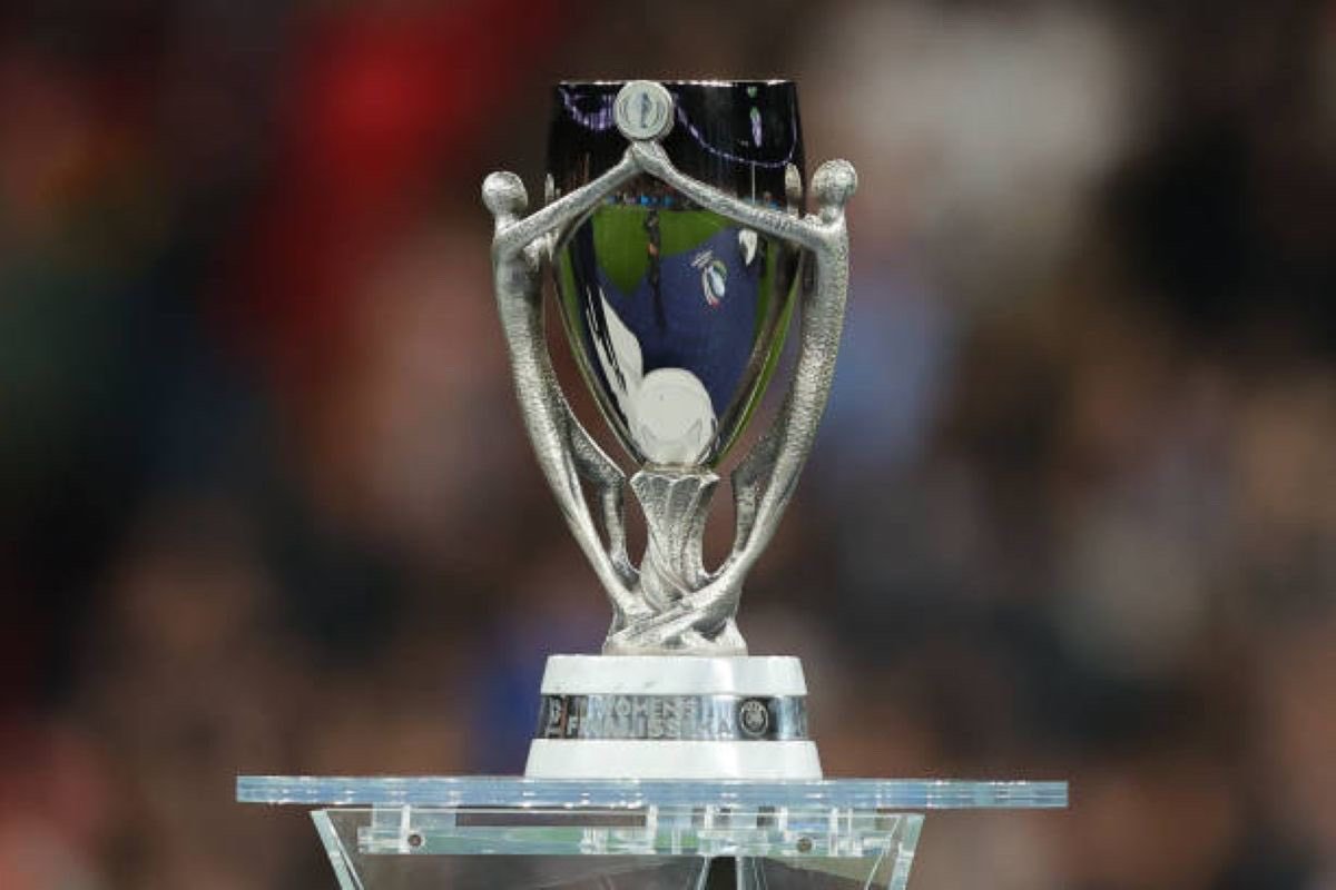 🚨Tyc跟队埃杜：欧足联提议在伯纳乌球场举办欧美杯，南美足联尚未接受该提议。该