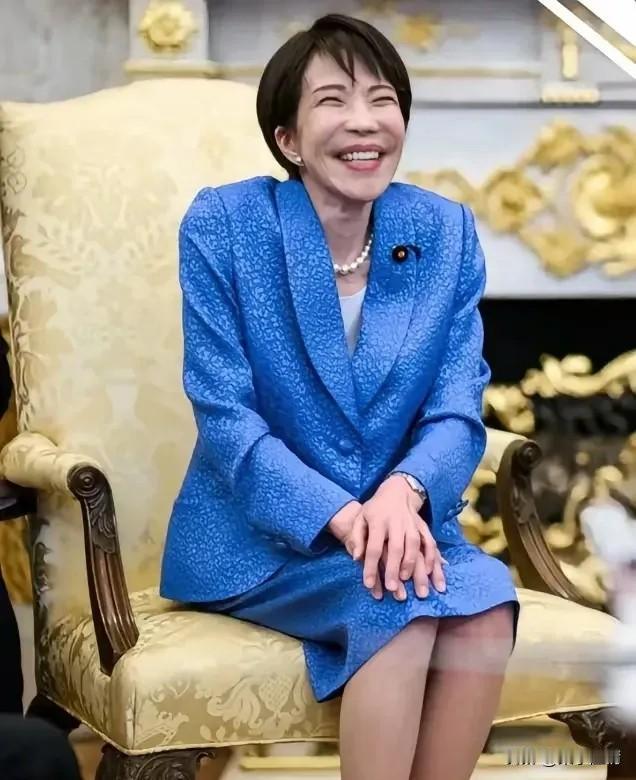 日本外交传来新消息！
4月30日，高市早苗的专机已经进入起飞准备阶段。就在她动身