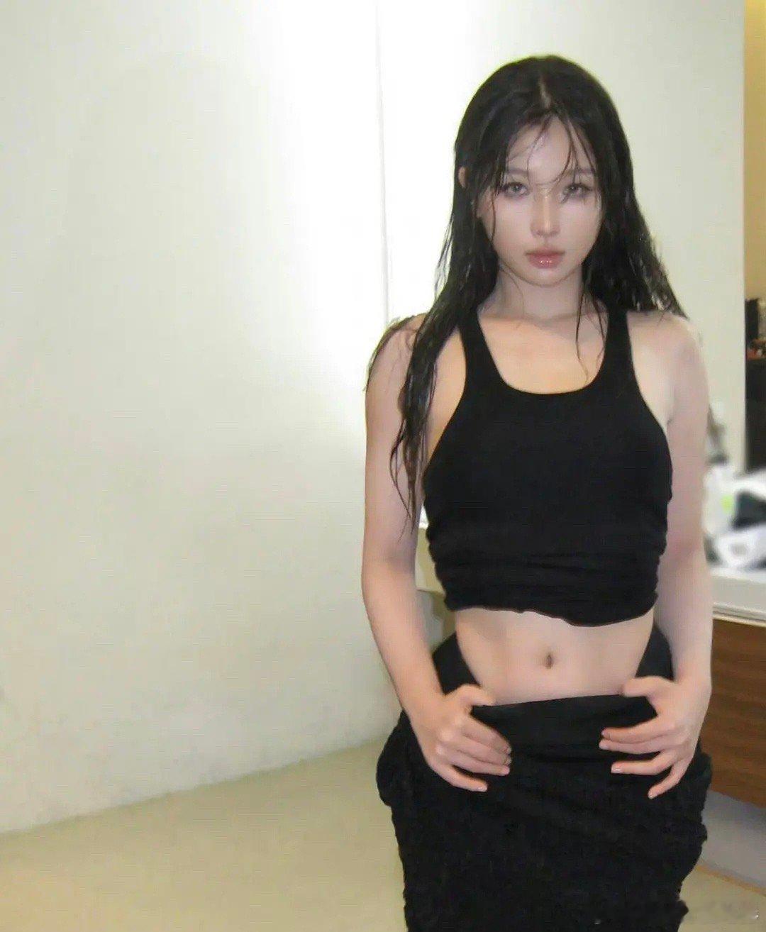 烟熏妆会让每个人平等翻车[允悲] ​​​