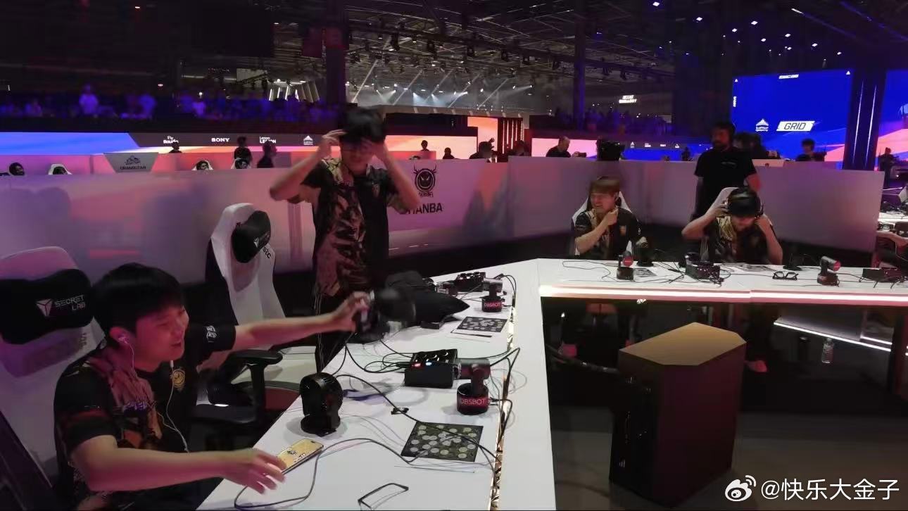 天霸吃鸡圆满收官世俱杯 昨晚EWC和平精英最后一把，天霸成功吃鸡，终于把比赛打完