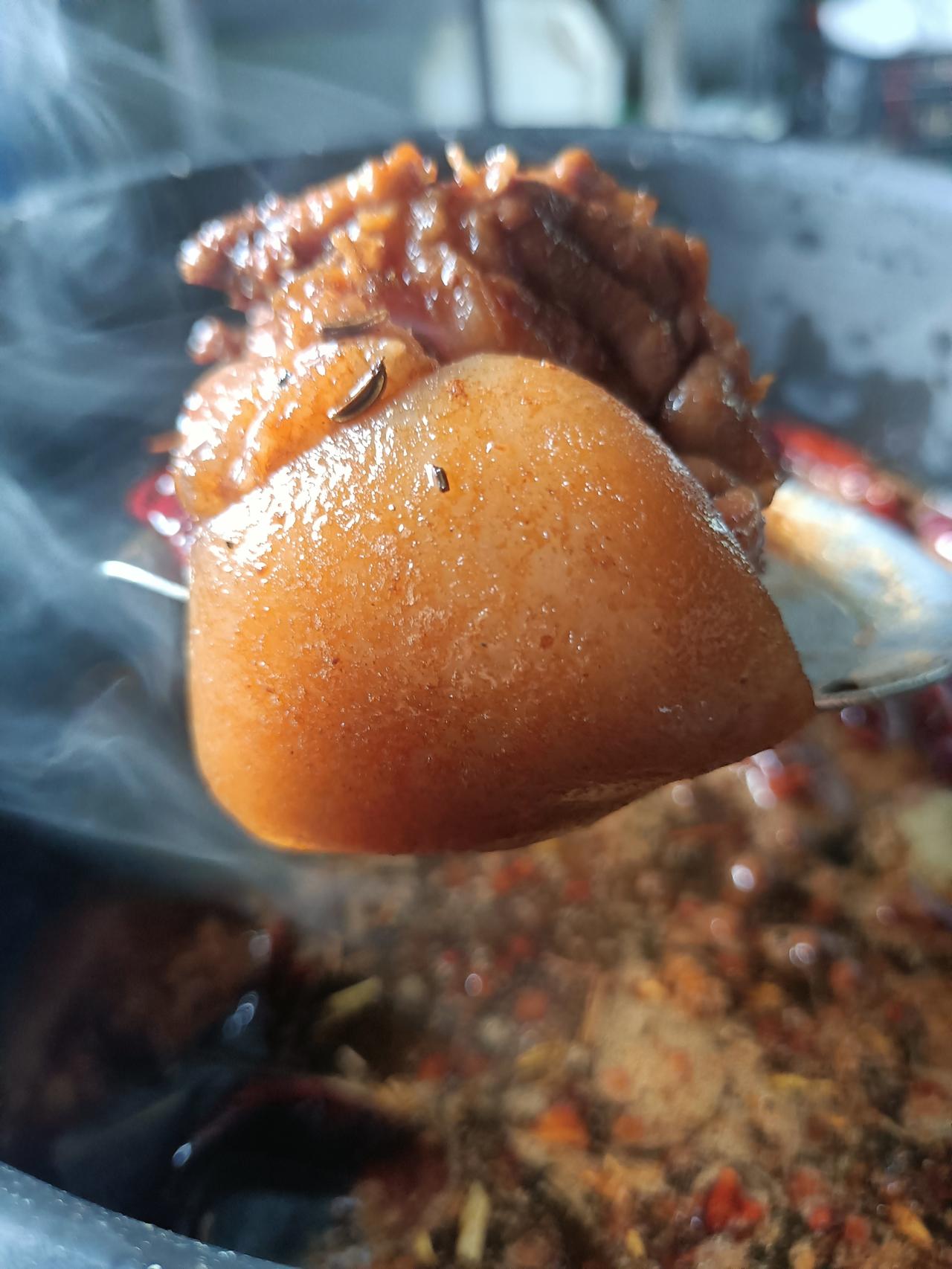 民以食为天，食品安全牵动人心，昨天这里曝雷，今天那里爆雷。

矫枉过正的人们都不