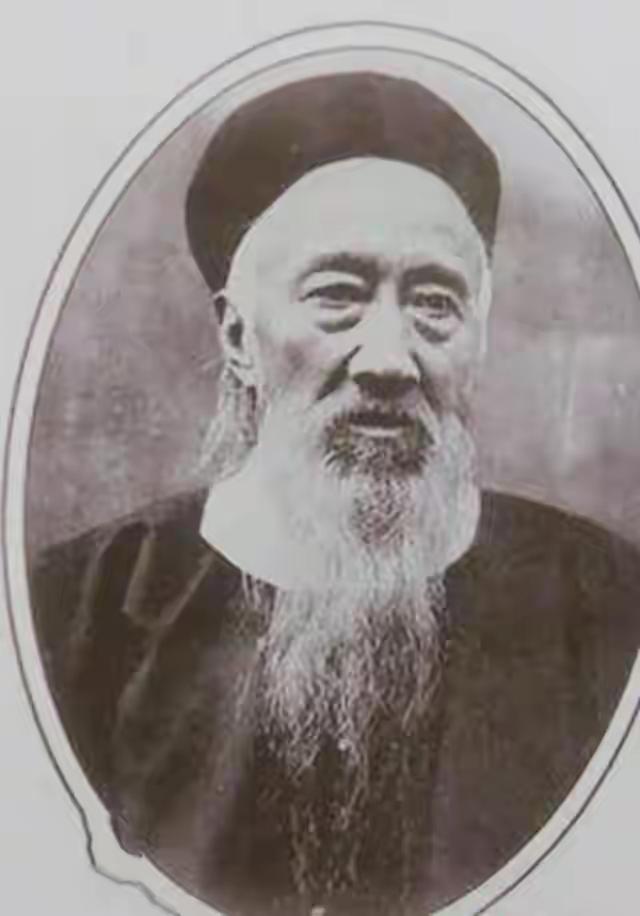 丁宝桢处死安德海，裸尸挂城头三日，慈禧为何不怪罪反对其嘉奖？


1869年8月