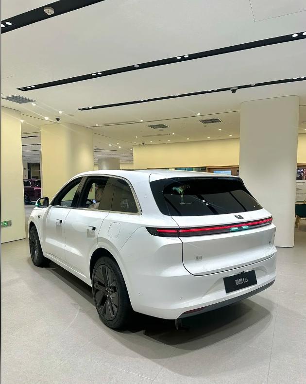 二手理想 L6 选购指南｜16–20 万预算怎么买才不踩坑🚗
预算 16–20