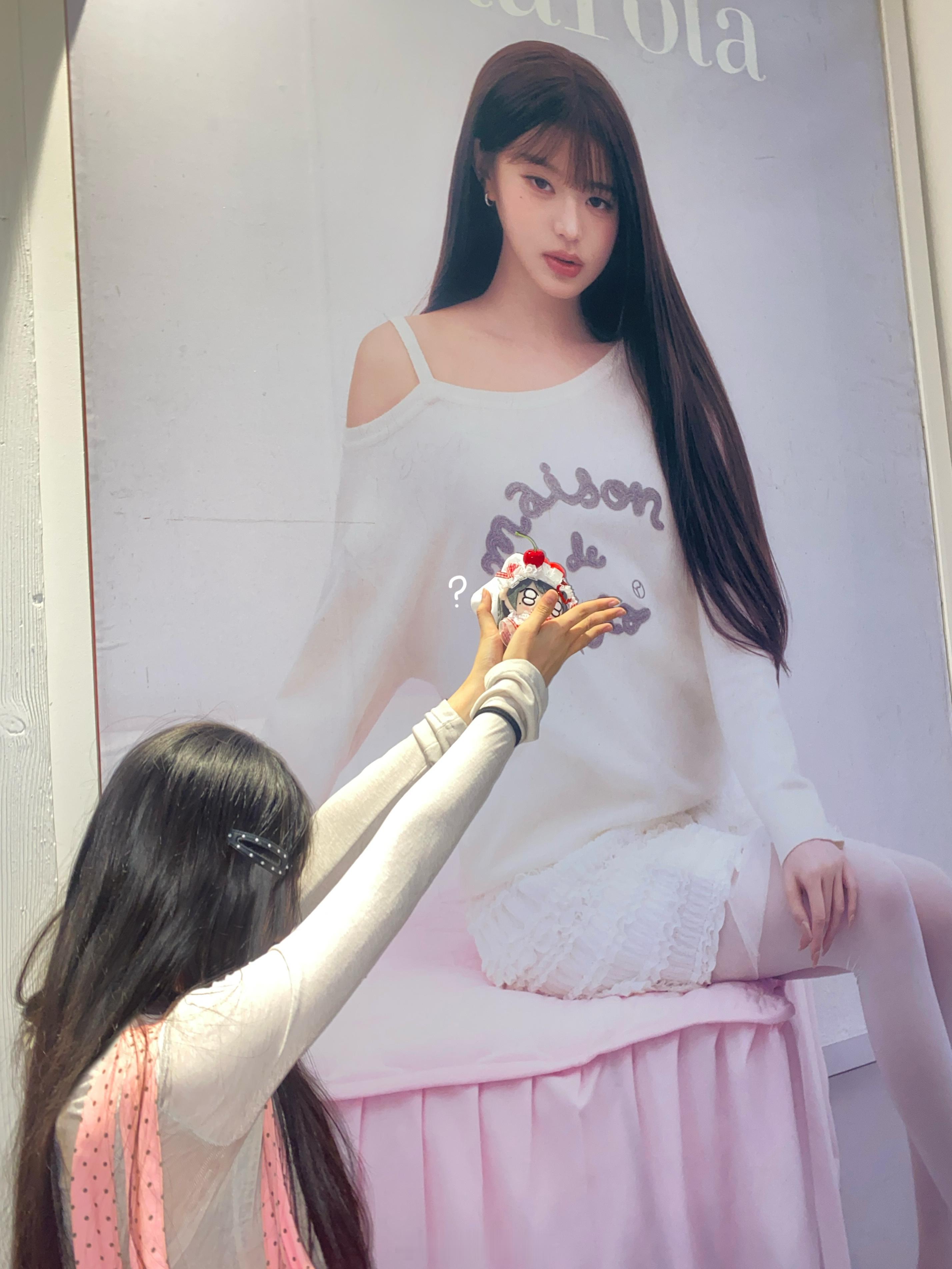 在🇰🇷路过和元英女神的几张打卡照，走过路过拍了又拍✌︎ 