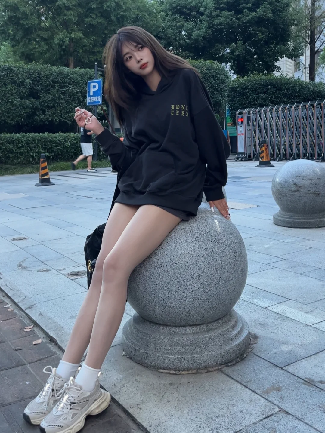 美女你在等谁