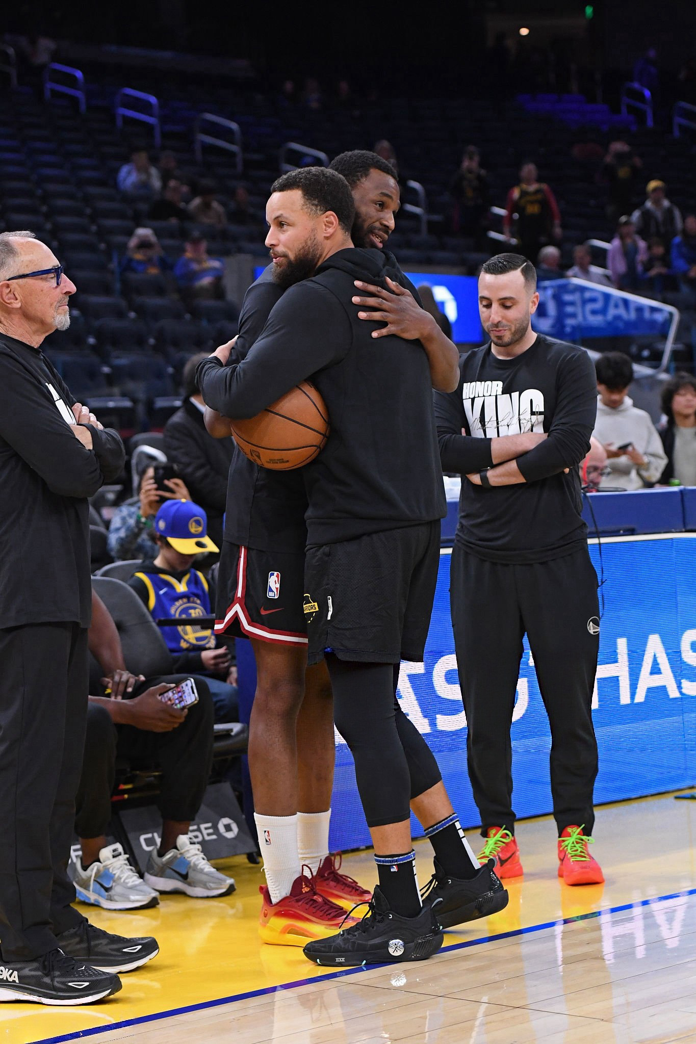 谁泪目了我不说热火vs勇士库里本赛季全明星最老首发