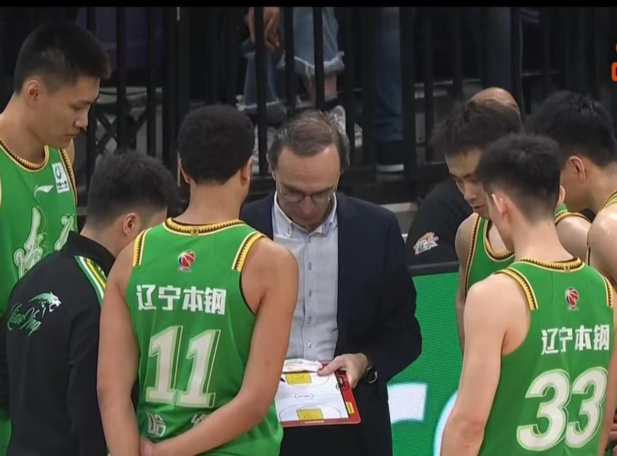 辽宁男篮主场103比95战胜南京队，我们来看看赢球的几大功臣：
1，赵继伟，上半
