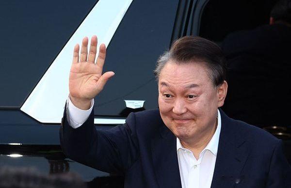 参照金建希案的经验，尹锡悦牢底坐穿板上钉钉了
今年1月份金建希一审被判1年零8个