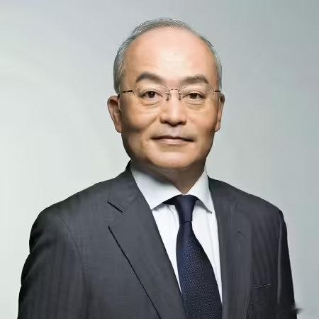 【索尼光盘停产CEO套现473万美元】7 月 8 日，索尼互动娱乐 7 月 1 