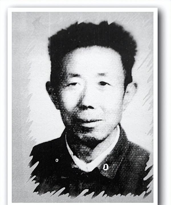1949年张掖城下，一个50多岁的胖子蜷伏在马上，匆忙带着几个心腹，还有新娶的小