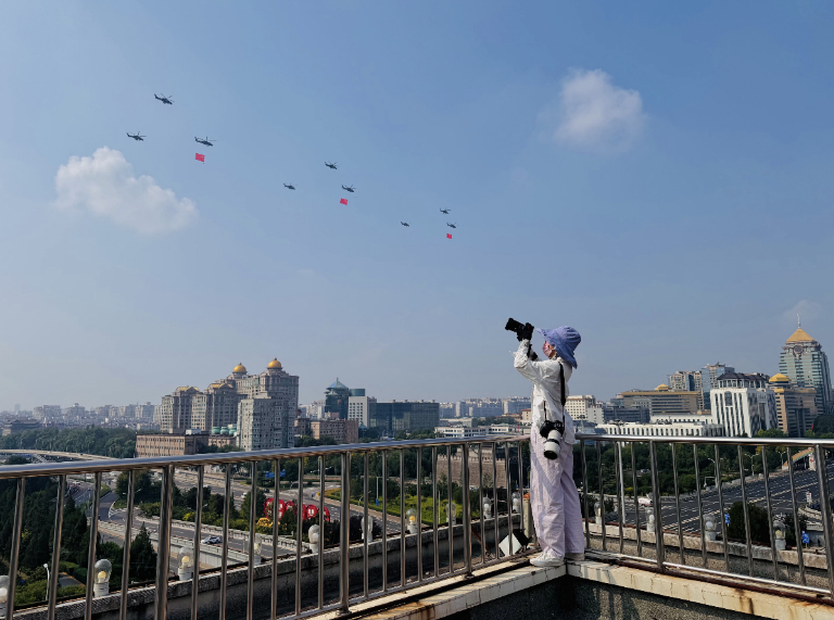 新华社出图 新华社今天能出这么多神图都离不开背后这些记者们[不愧是你] ​​​