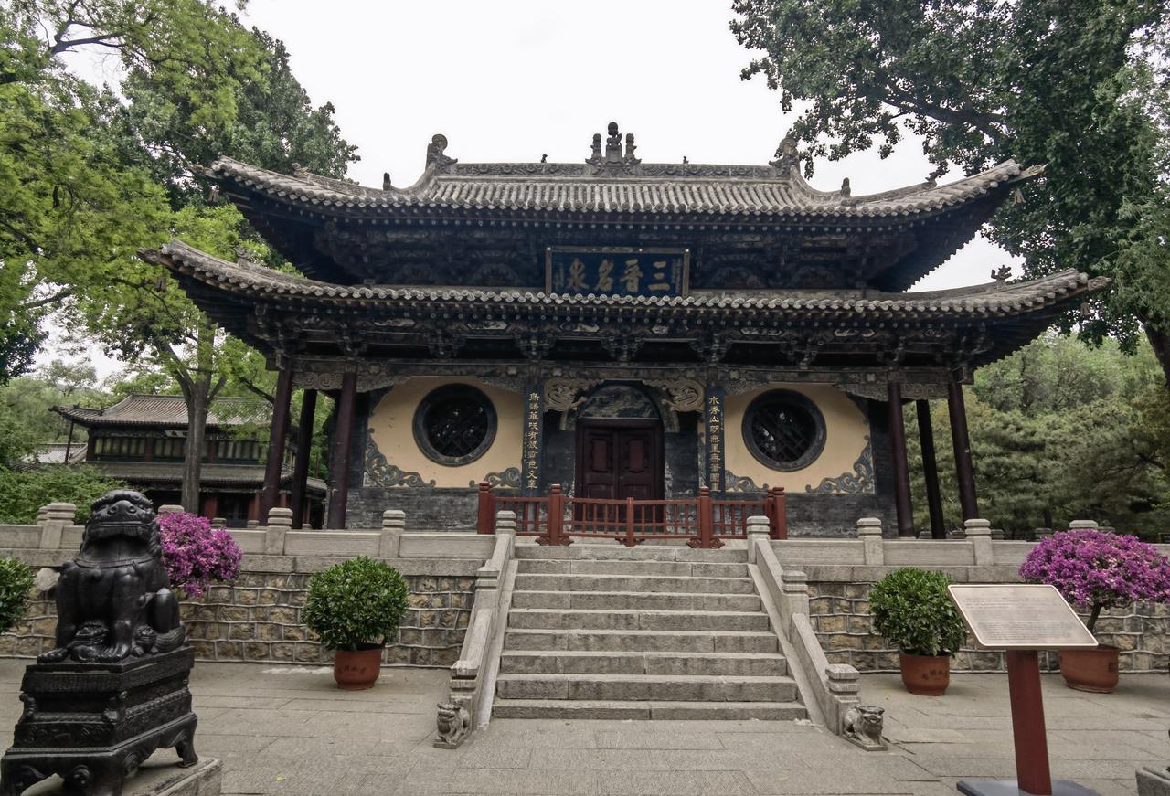 山西号称“唐风晋韵”，也就是说唐和晋都与山西关系密切。而且，成王剪桐封弟的时候，