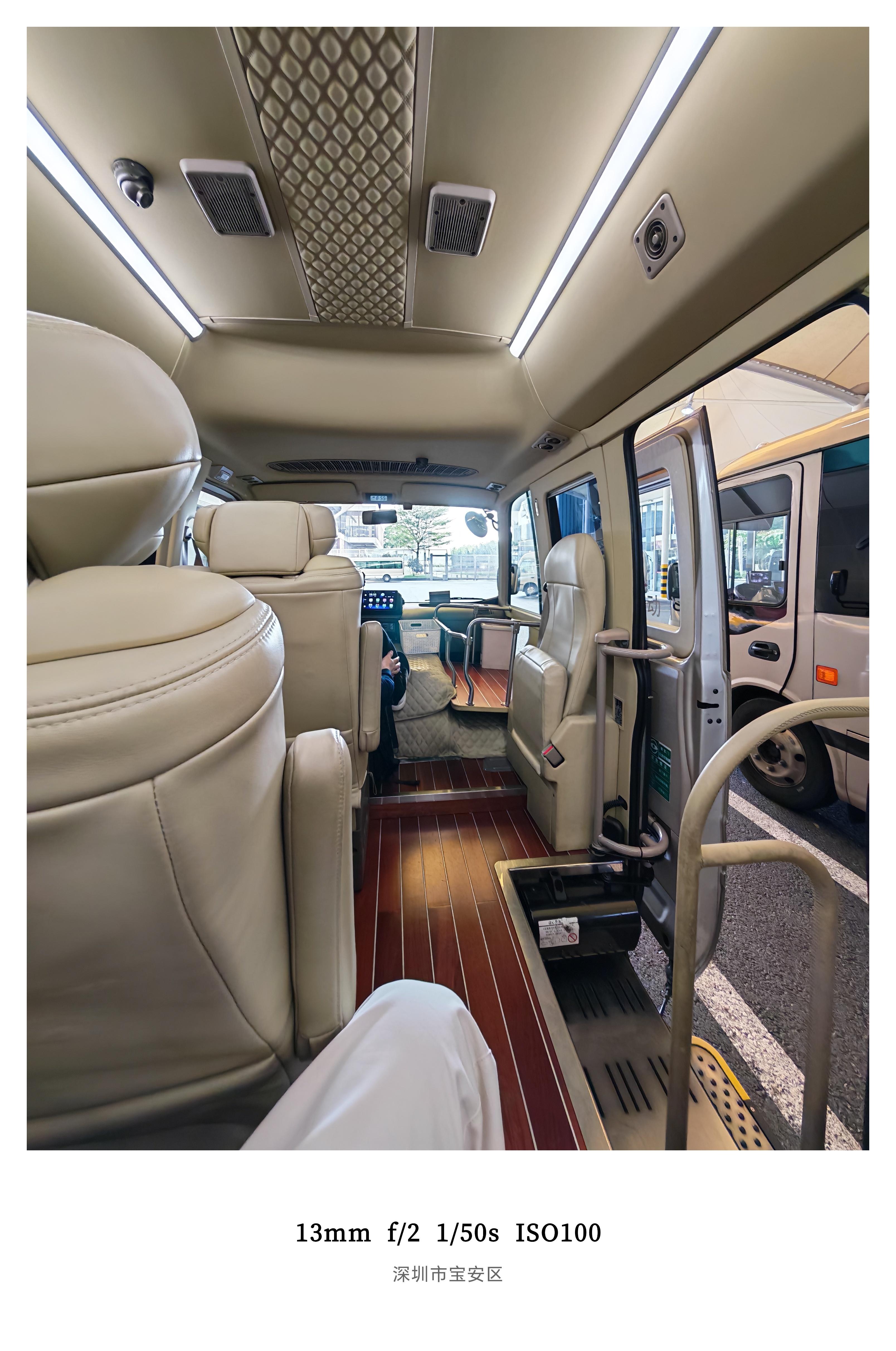 深圳贵宾楼的牛肉粉确实好吃炫完直接安检登机人生就是不断的从一个大巴到另一个大巴