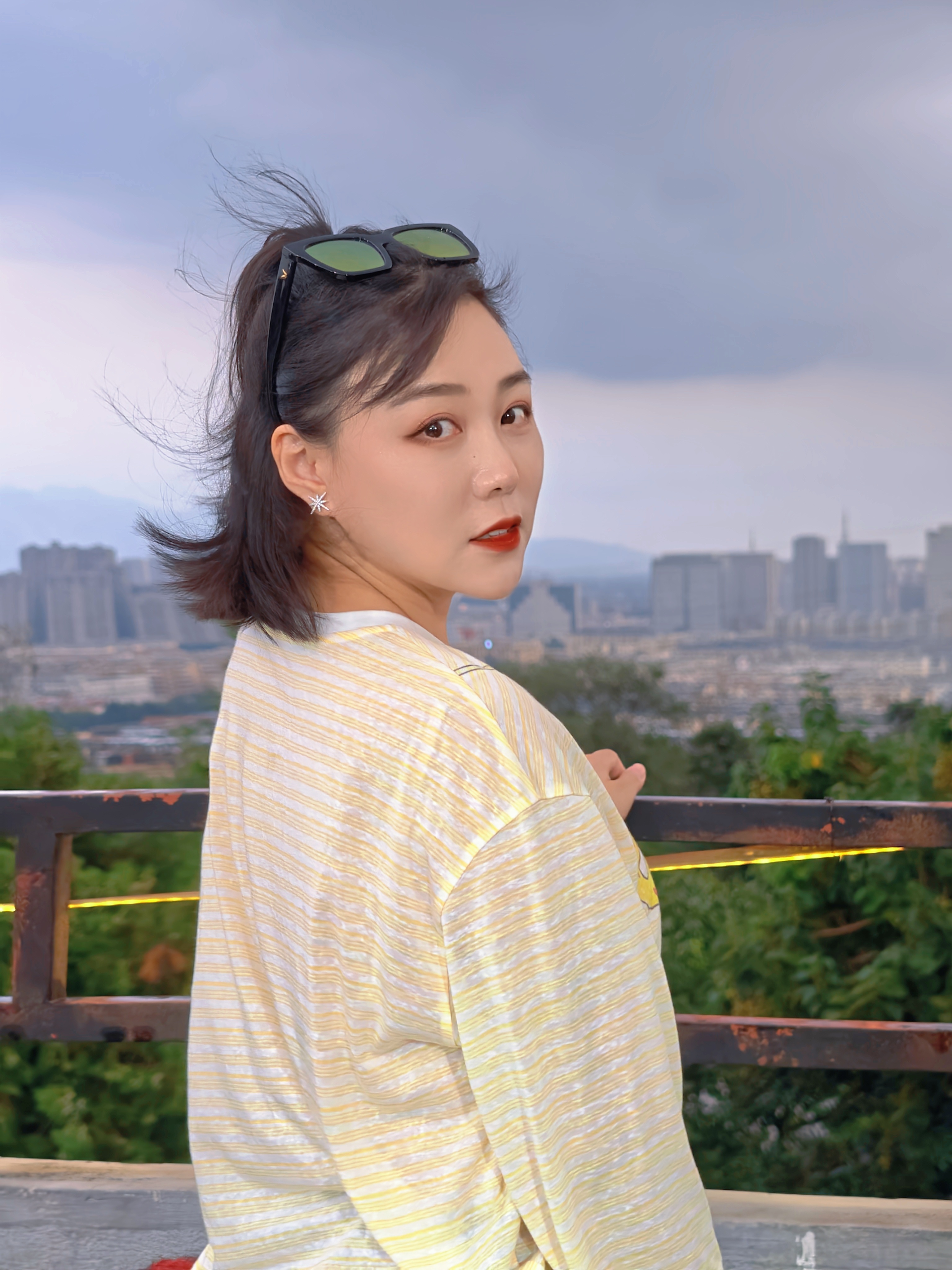 前半生用来懂事…后半生用来滋养…不晚，刚好…
