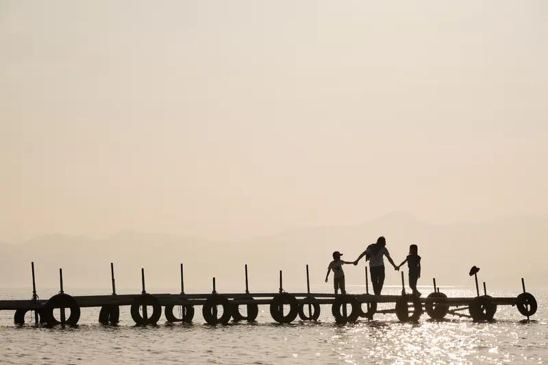 突然中大奖你会瞒着家人吗 突然中大奖，瞒不瞒家人还真得好好琢磨。就像日本那66岁