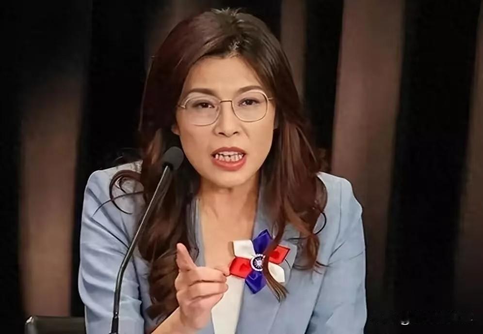 果然不出所料，国民党主席郑丽文再次强硬表态，称任何人不需要，也不必要给国民党中央