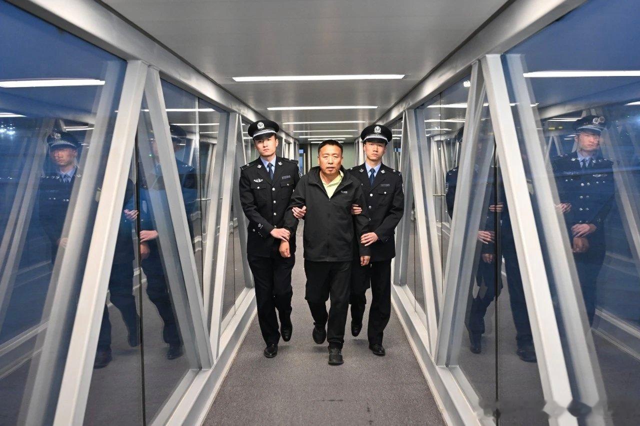 【郭柏春，被逮捕】高检网8月19日消息，宁夏回族自治区银川市政府原党组成员、副市