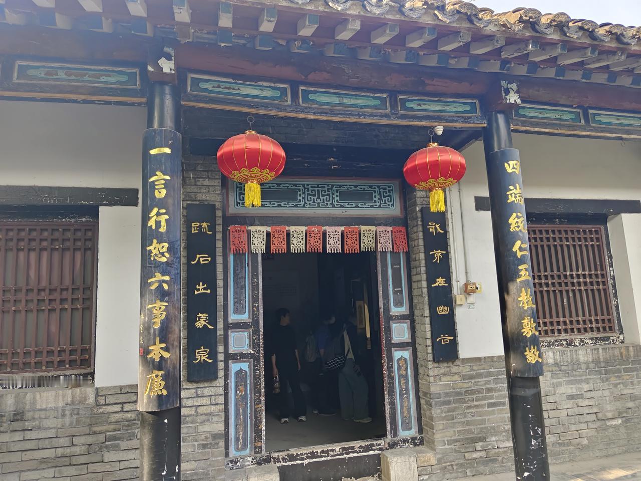 十笏园故事（4）
 四、园林之妙：北国小园，江南神韵
布局：南北长 70 米、东