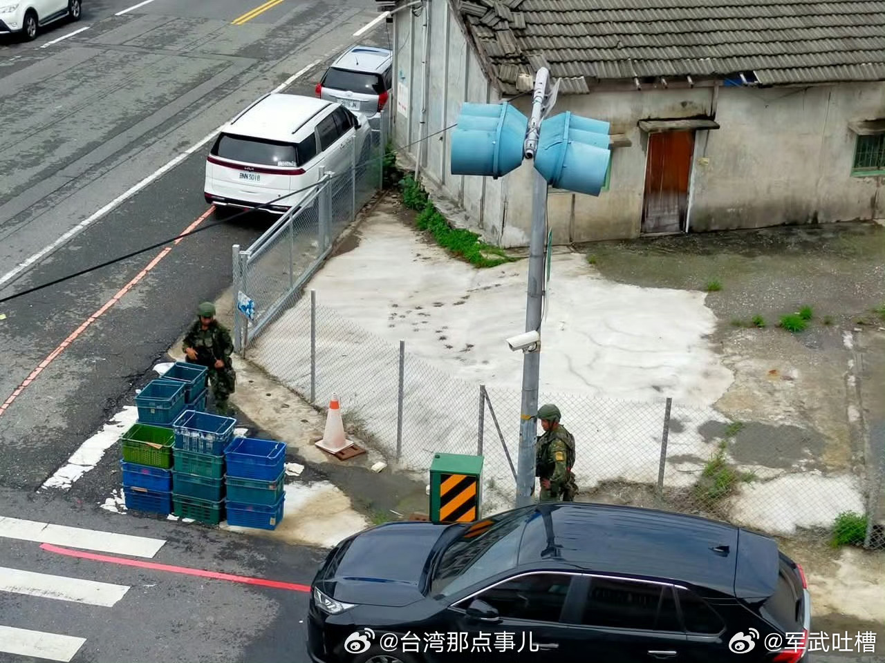 弯弯汉光41号演习中，用货篮子搭建的工事，相当牢固，肯定能挡住云爆弹 ​​​