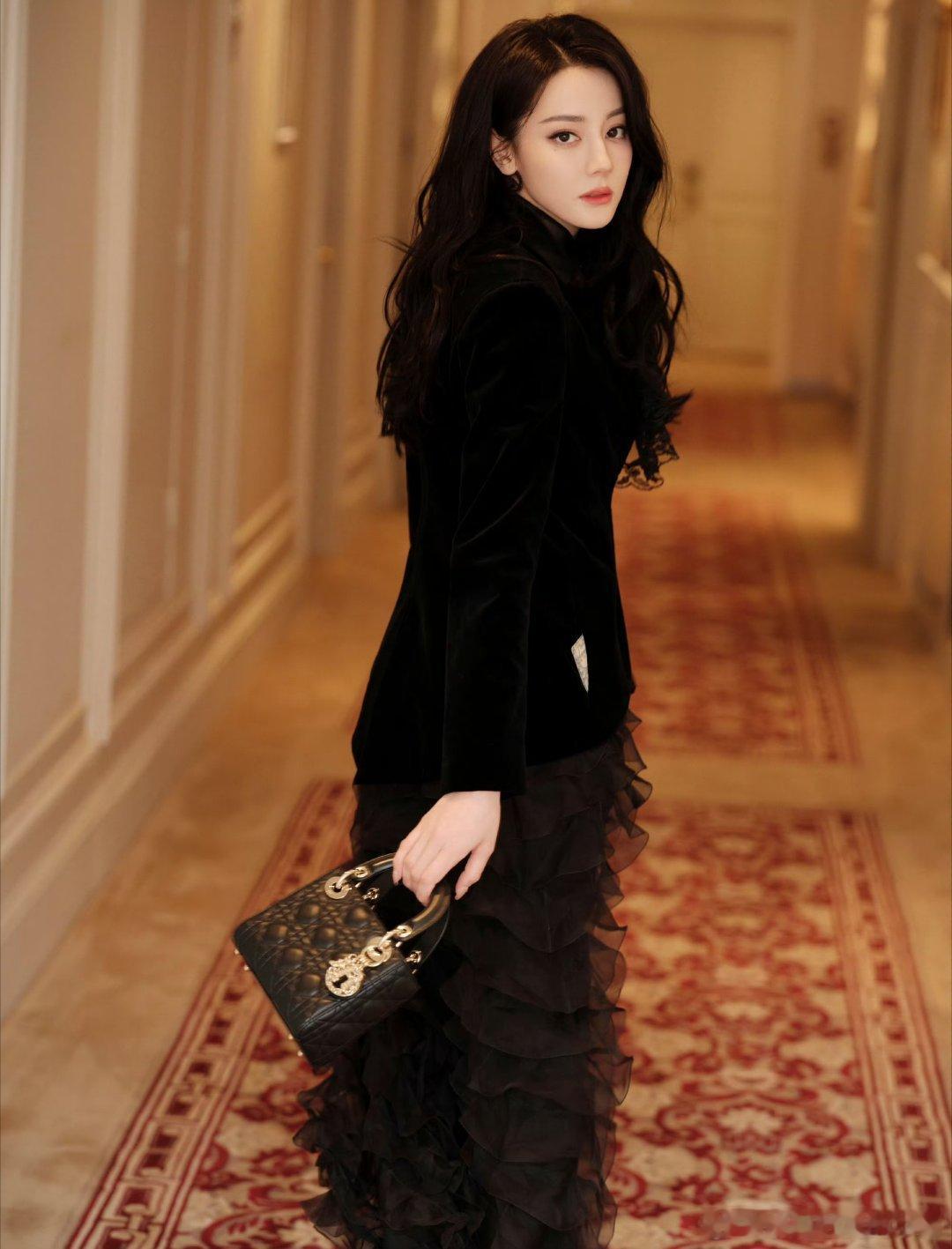 迪丽热巴、王俊凯最新 DIOR 宣传大片 ​​​