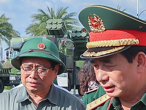 越南搞的模块化多口径共架火箭炮露面 ​​​​