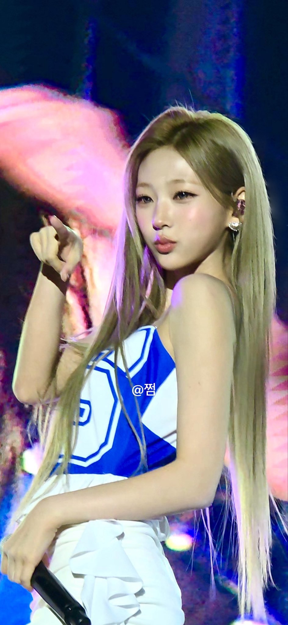 行走的bjd啊 壁纸用起来🤲🏻cr.sena_lovelon ​​​
