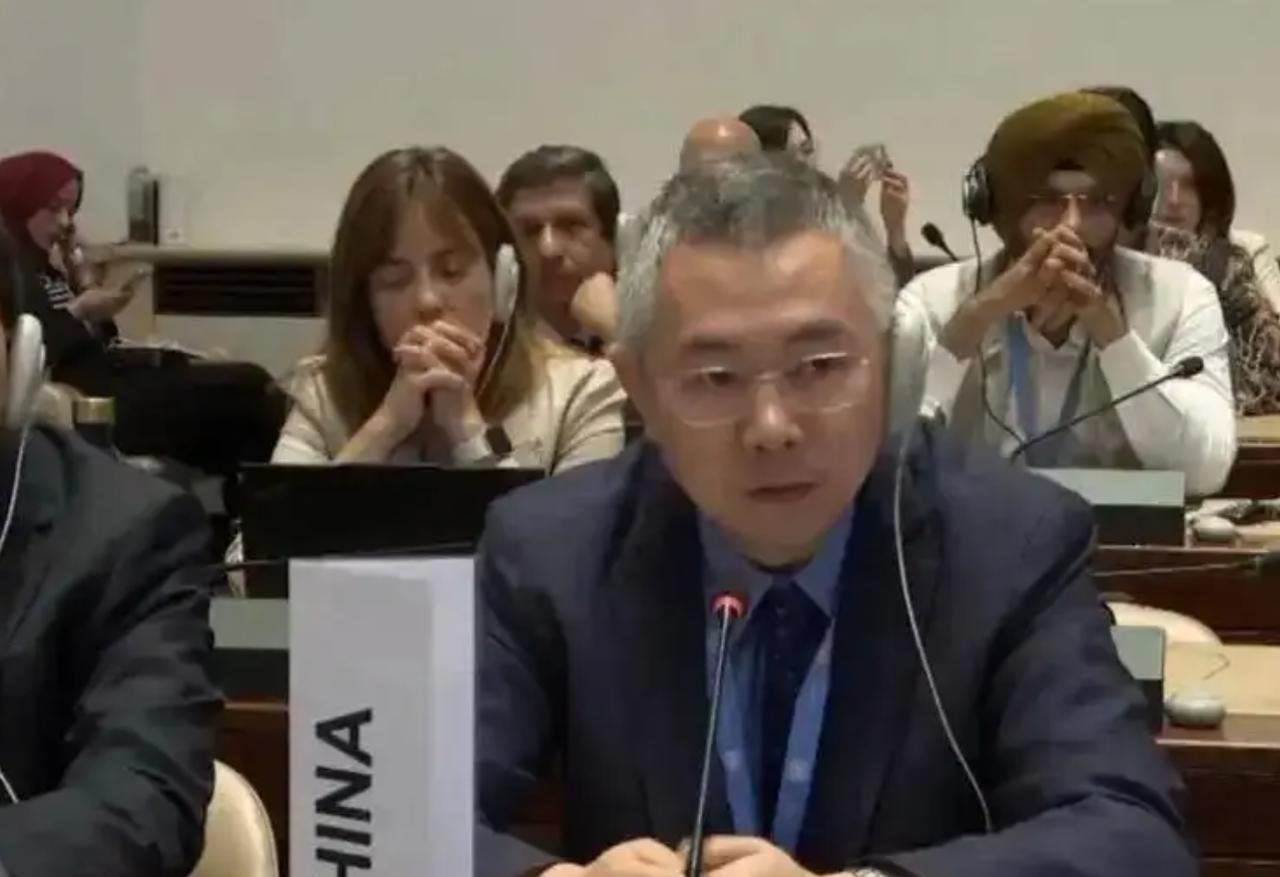 拉四十多国集体指责中国导弹试射，美方说辞根本站不住脚。8月11日日内瓦裁军谈判会