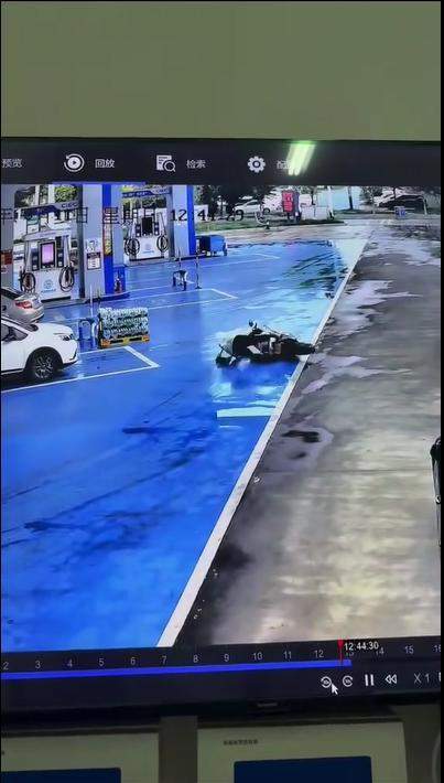 张雪全网寻找“加油站摔倒车主”！免费提供法律援助