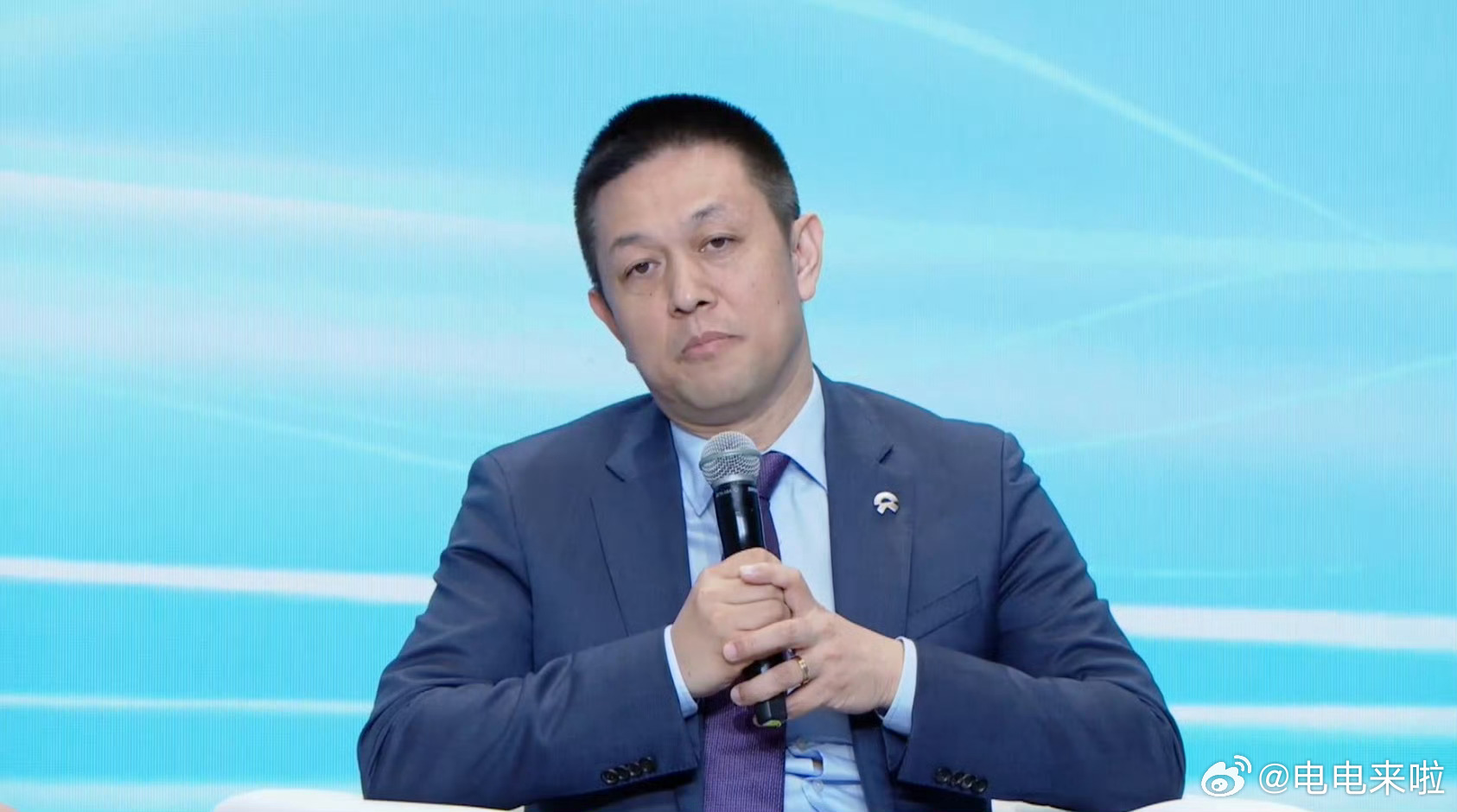 李斌谈自动驾驶核心价值在2026世界智能网联汽车大会上，李斌把评判标准收回到两个