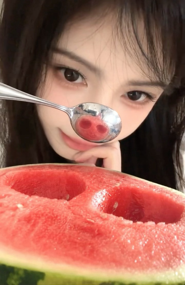 小猪呀🐷 