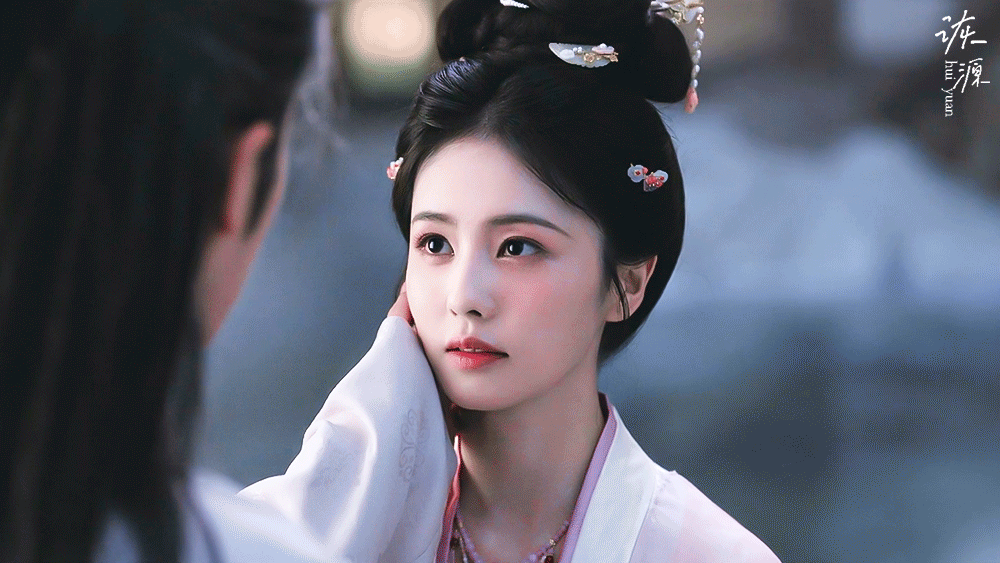 白鹿 《莫离》叶璃 / 动图▷EP35-05 粉衣（粉白）-廊下走 推开门 美丽