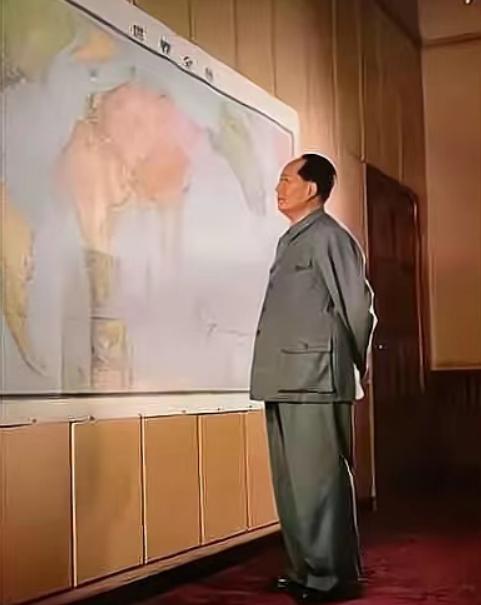 “大炮射程之内，即为中国领海！”1958年，毛主席一声令下，万炮齐轰金门岛，10