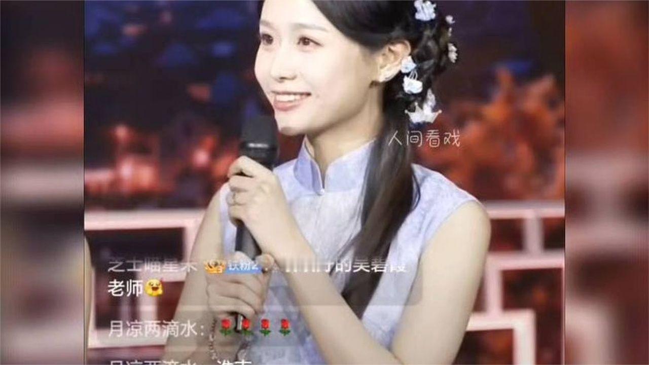太甜啦🥰央视中秋探班！李思潼用潮汕话小声喊王晓慧，