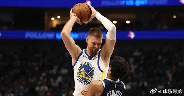 北京时间3月24日，NBA常规赛再战一场，勇士客场加时137-131力克独行侠结