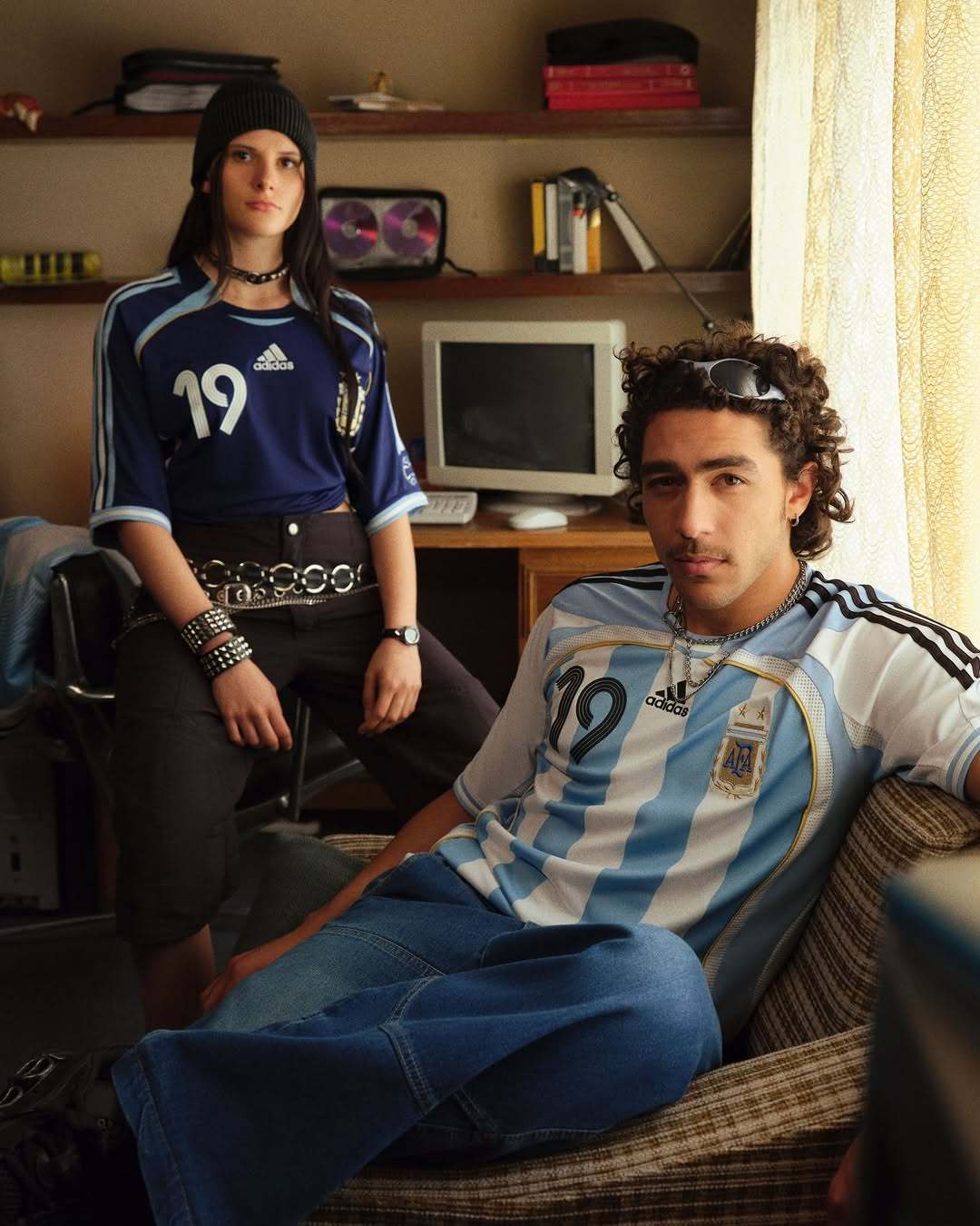 煤老板世界杯首秀复刻！梅西阿迪达斯贤聊球衣球衣资讯