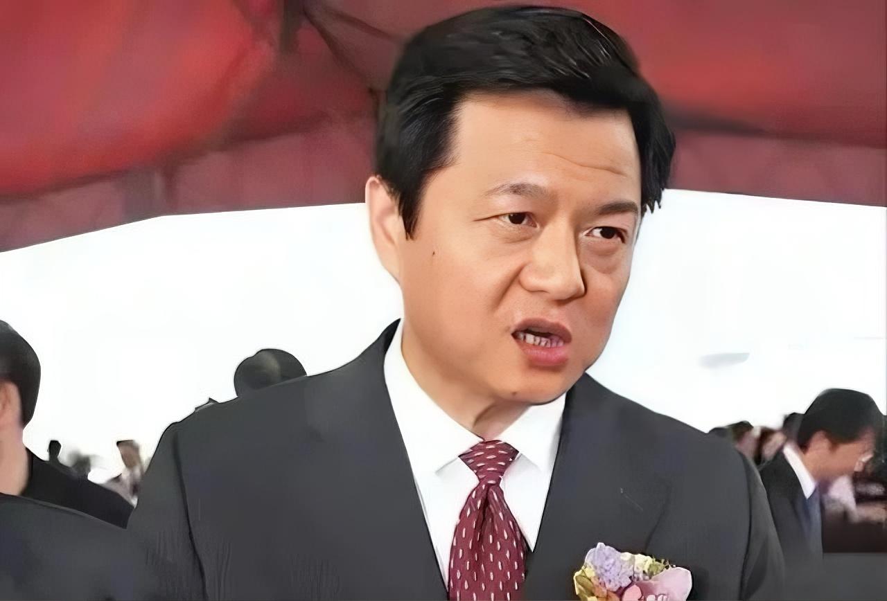 蓝营里谁才是真敢硬碰硬的统派？

洪秀柱当年为统一奔走，却遭“换柱”风波，如今说