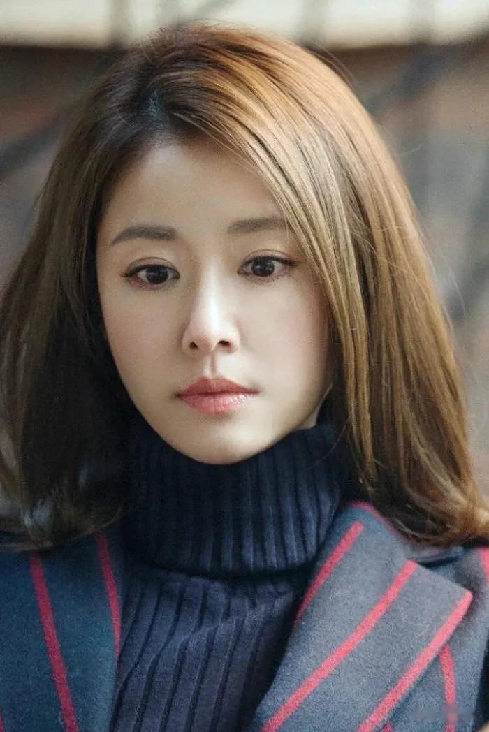 4月24日，林心如在综艺节目中，与女儿视频聊天，其实，这是件再普通平常不过的事情