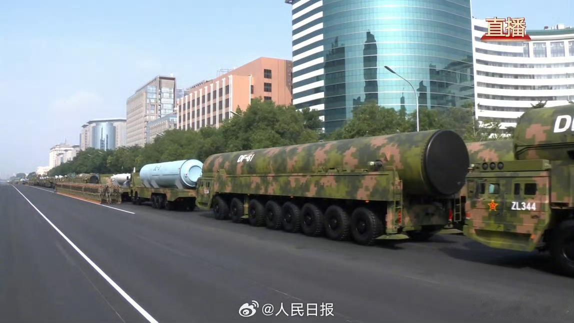 九三盛大阅兵我去，东风61好家伙，这硬核！ ​​​