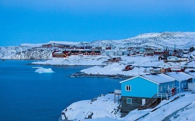 挪威已向格陵兰岛部署两名全副武装的士兵进行防卫。欧洲增派军队，以应对特朗普谈论接