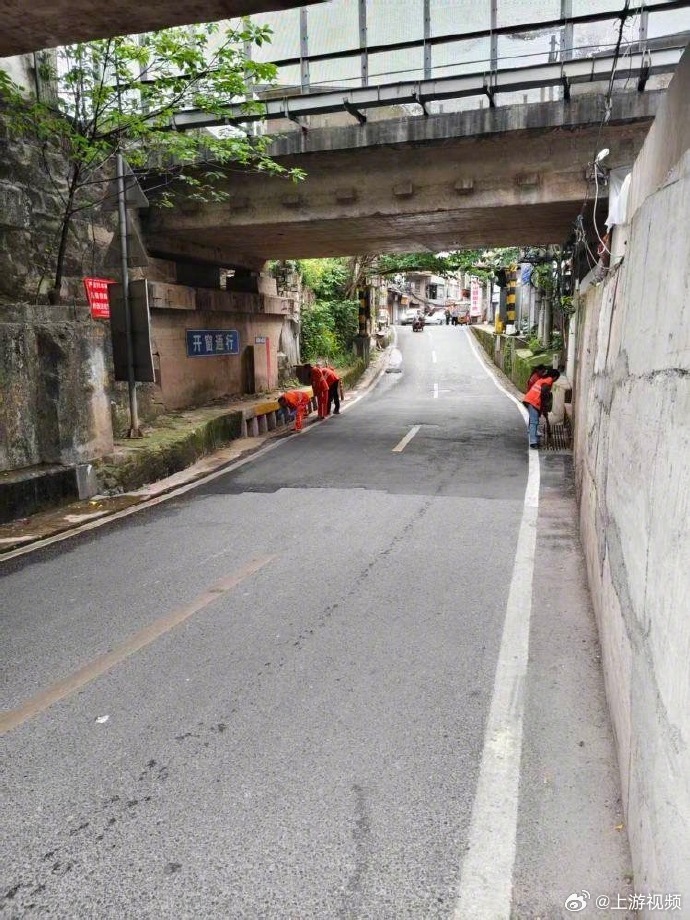 【#重庆将出现今年首场大范围暴雨天气# 22个区县启动城市内涝灾害Ⅳ级防御响应】