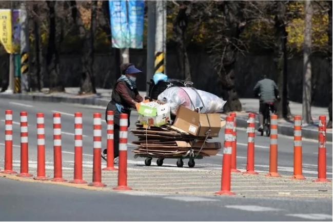 以他国为镜，分享一组看似稀松平常实则很是炸裂的数据。

一则来自韩国的统计数据显