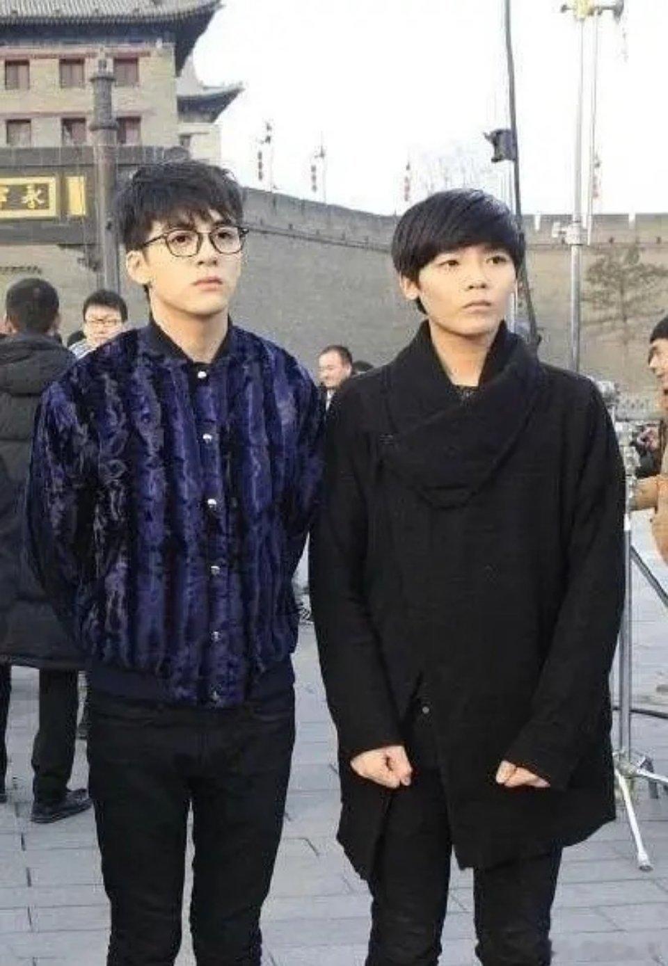 现在看曾舜晞和侯明昊的生图真的挺感慨内娱的包装能力的，不过感觉那个时候的曾舜晞真